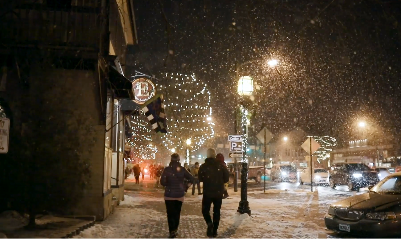 Christmas on Maine 1