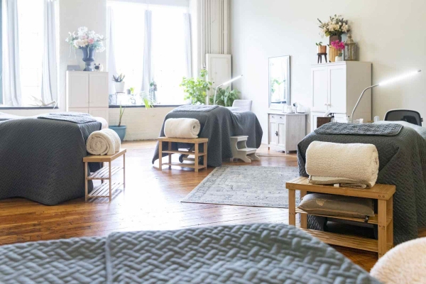 The Lash Studio 1
